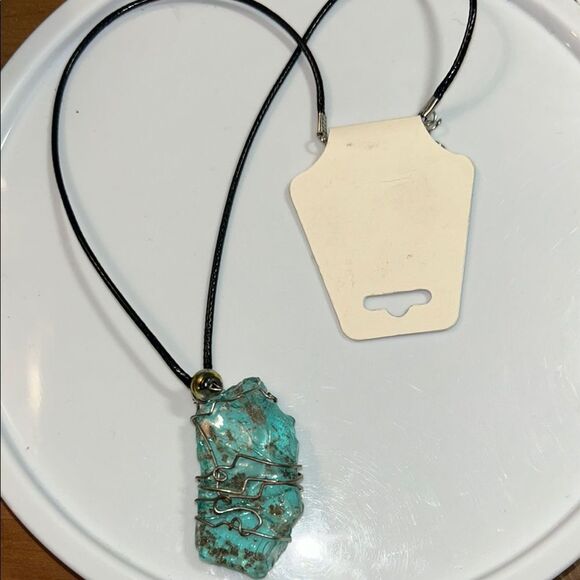 Turquoise Wire-Wrapped Pendant Necklace - Picture 1 of 4